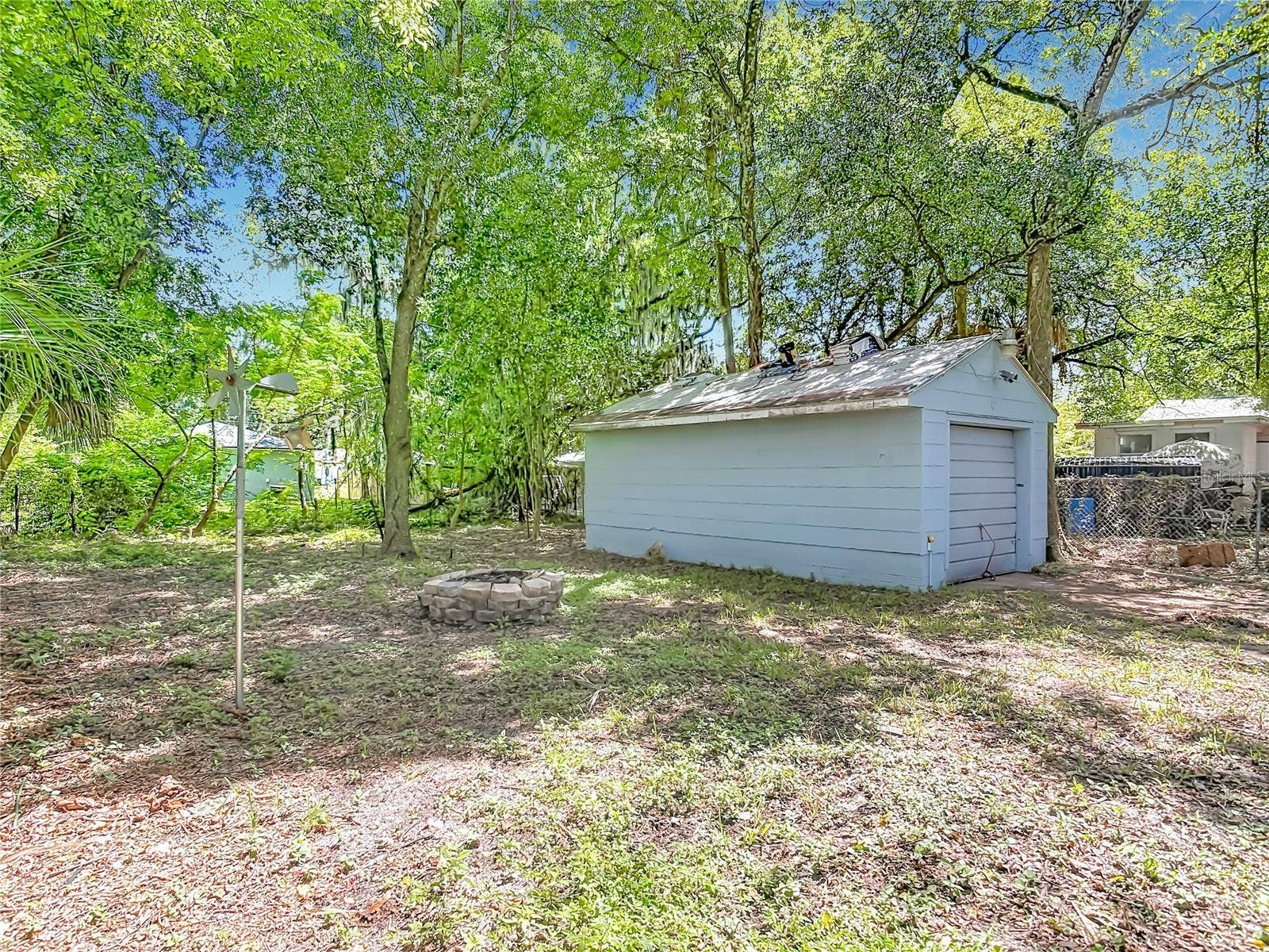 709 EDWARDS STREET, Daytona Beach, FL 32114 garage