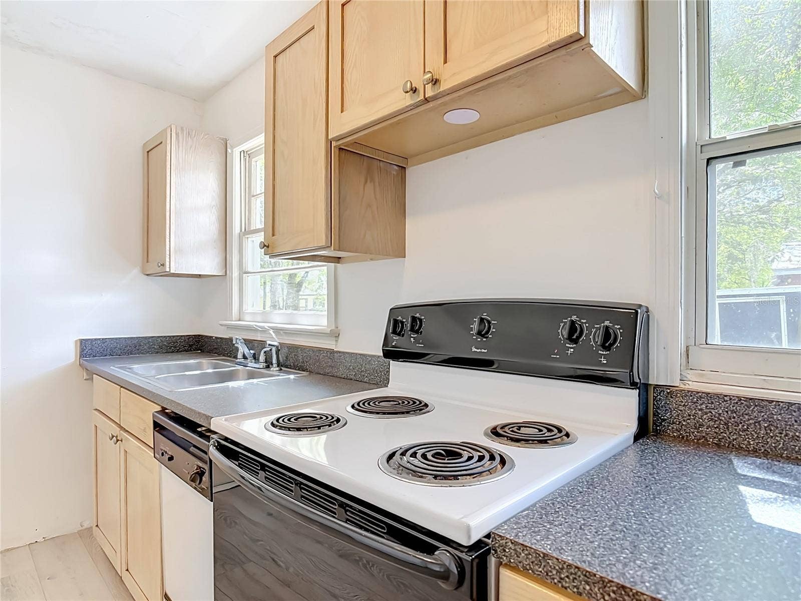709 EDWARDS STREET, Daytona Beach, FL 32114 all appliances included