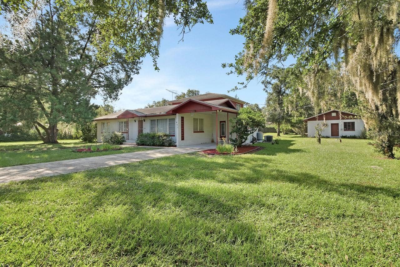 601 GLENWOOD ROAD, Deland, FL 32720 601 GLENWOOD ROAD, Deland, FL 32720