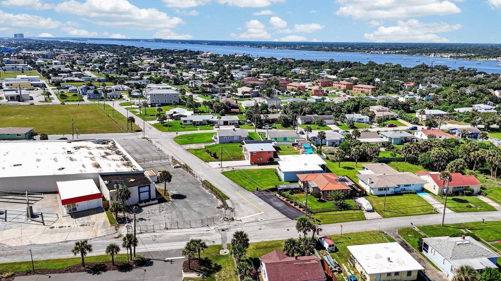 1910 MARILYN STREET, Daytona Beach, FL 32118