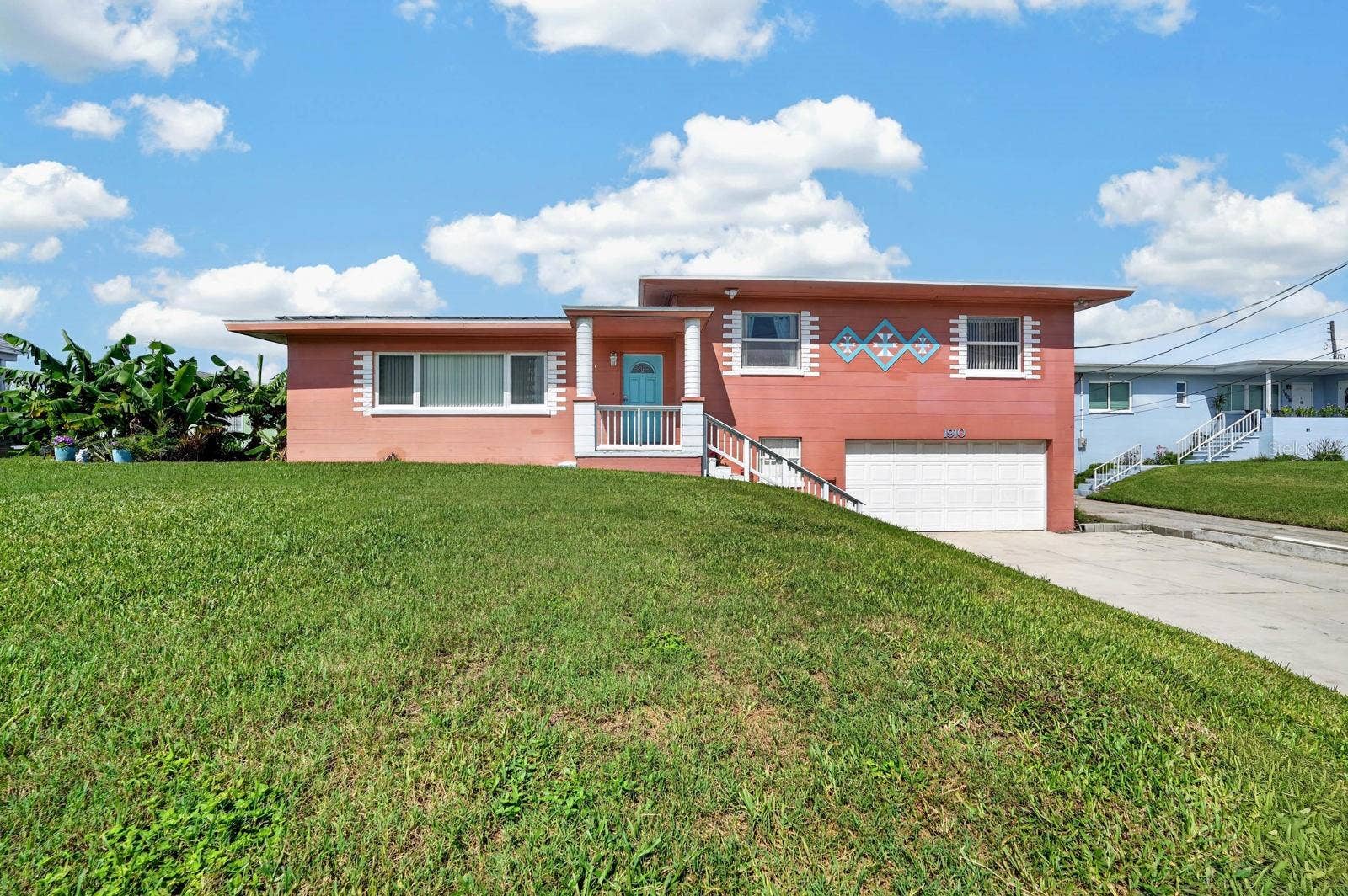 1910 MARILYN STREET, Daytona Beach, FL 32118
