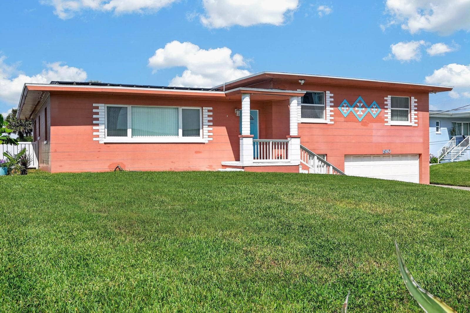 1910 MARILYN STREET, Daytona Beach, FL 32118