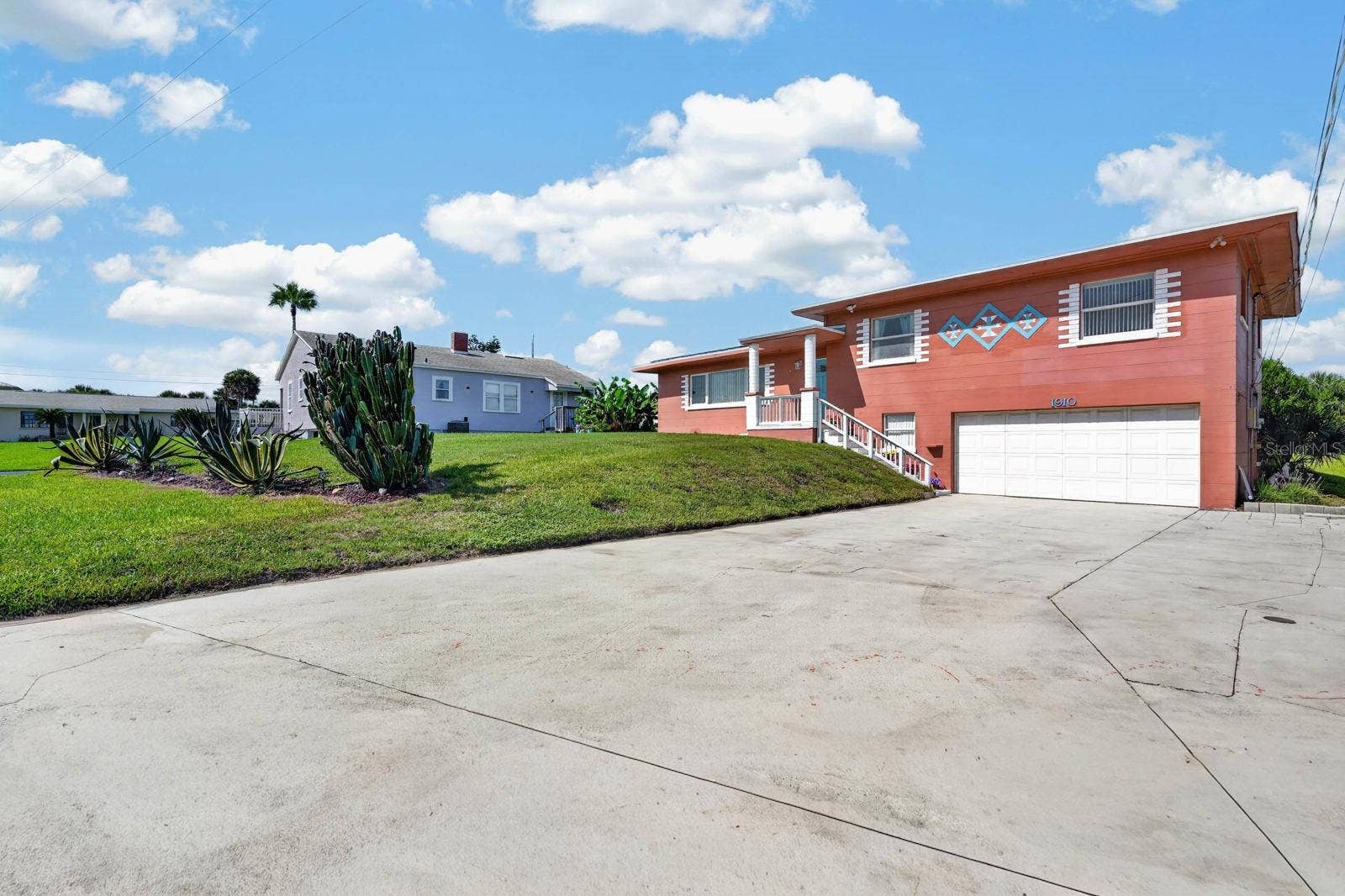 1910 MARILYN STREET, Daytona Beach, FL 32118
