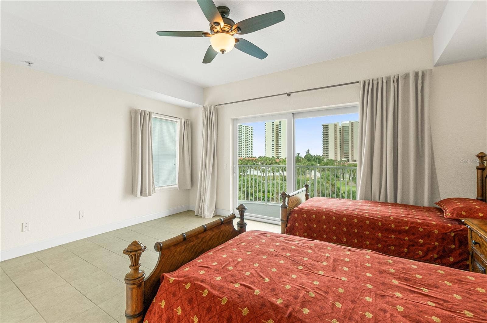 2 OCEANS WEST BOULEVARD, #406, Daytona Beach Shores, FL 32118