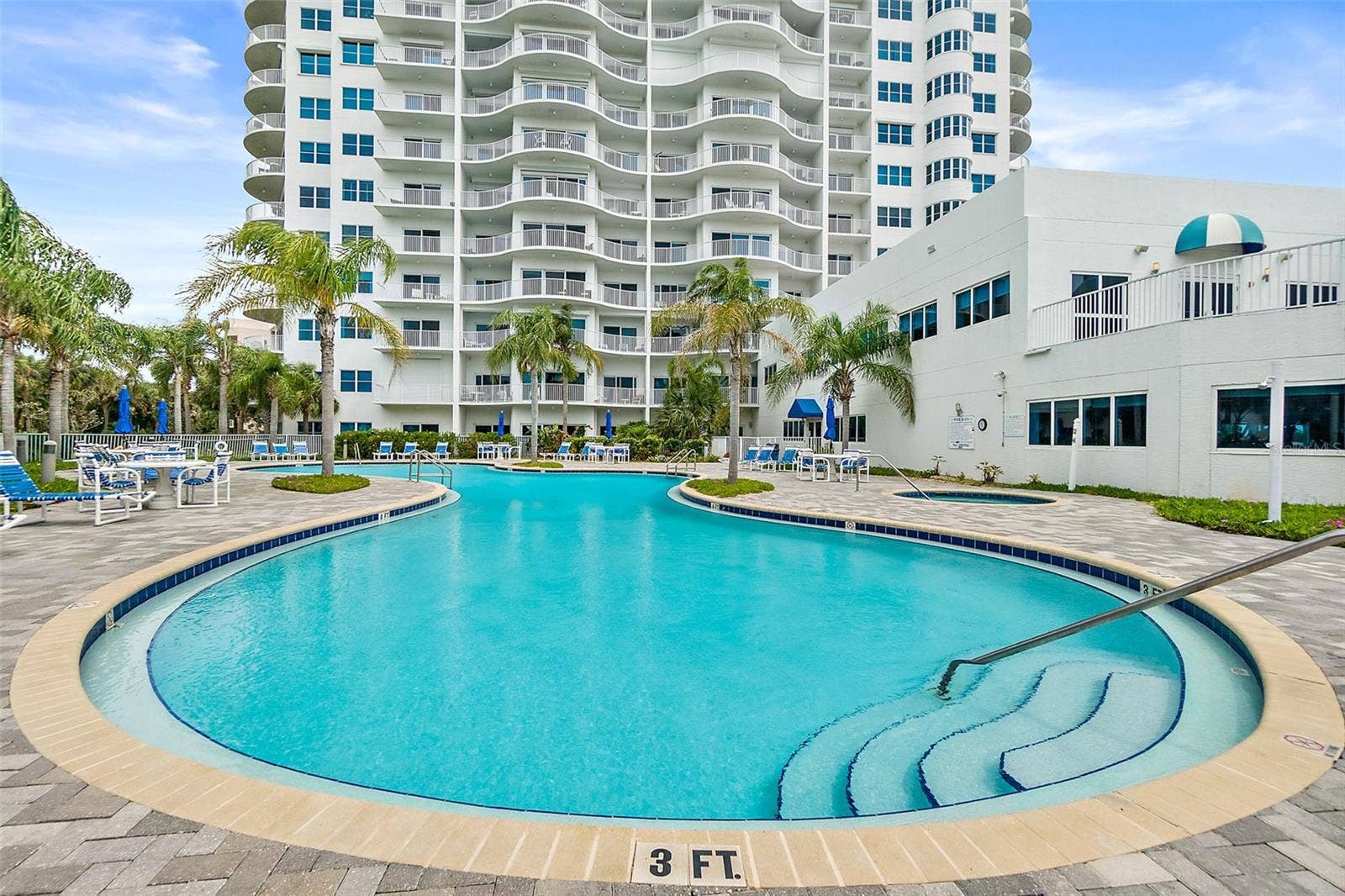 2 OCEANS WEST BOULEVARD, #406, Daytona Beach Shores, FL 32118