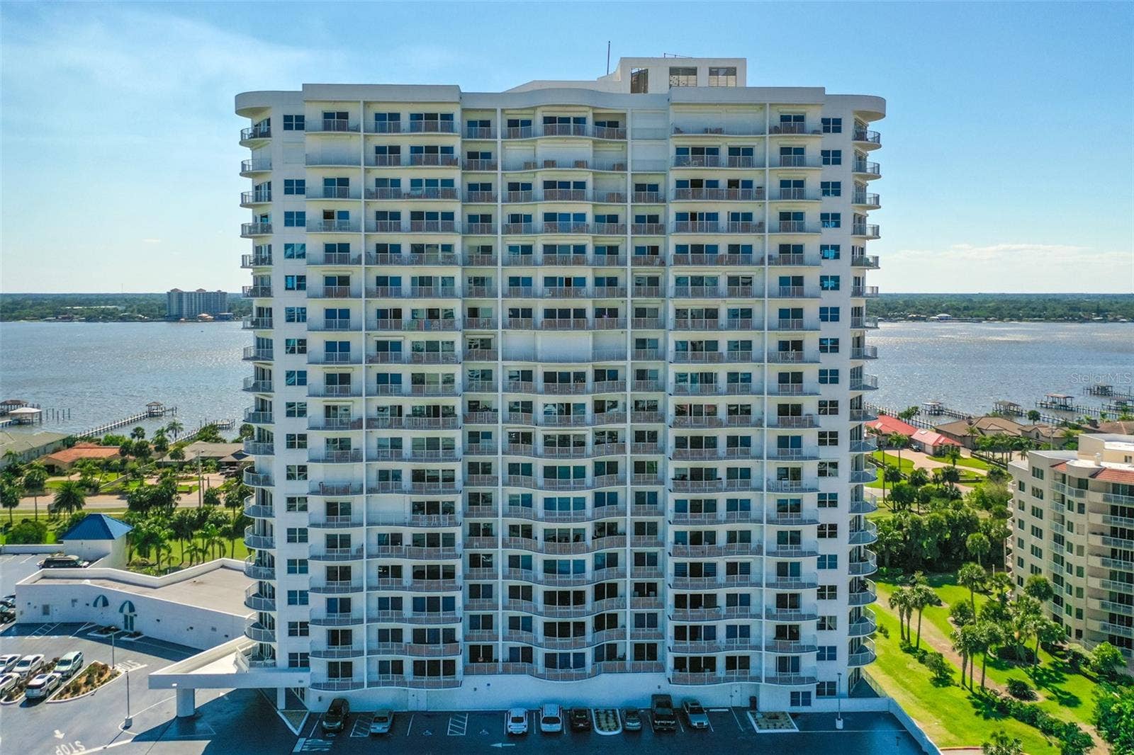 2 OCEANS WEST BOULEVARD, #406, Daytona Beach Shores, FL 32118