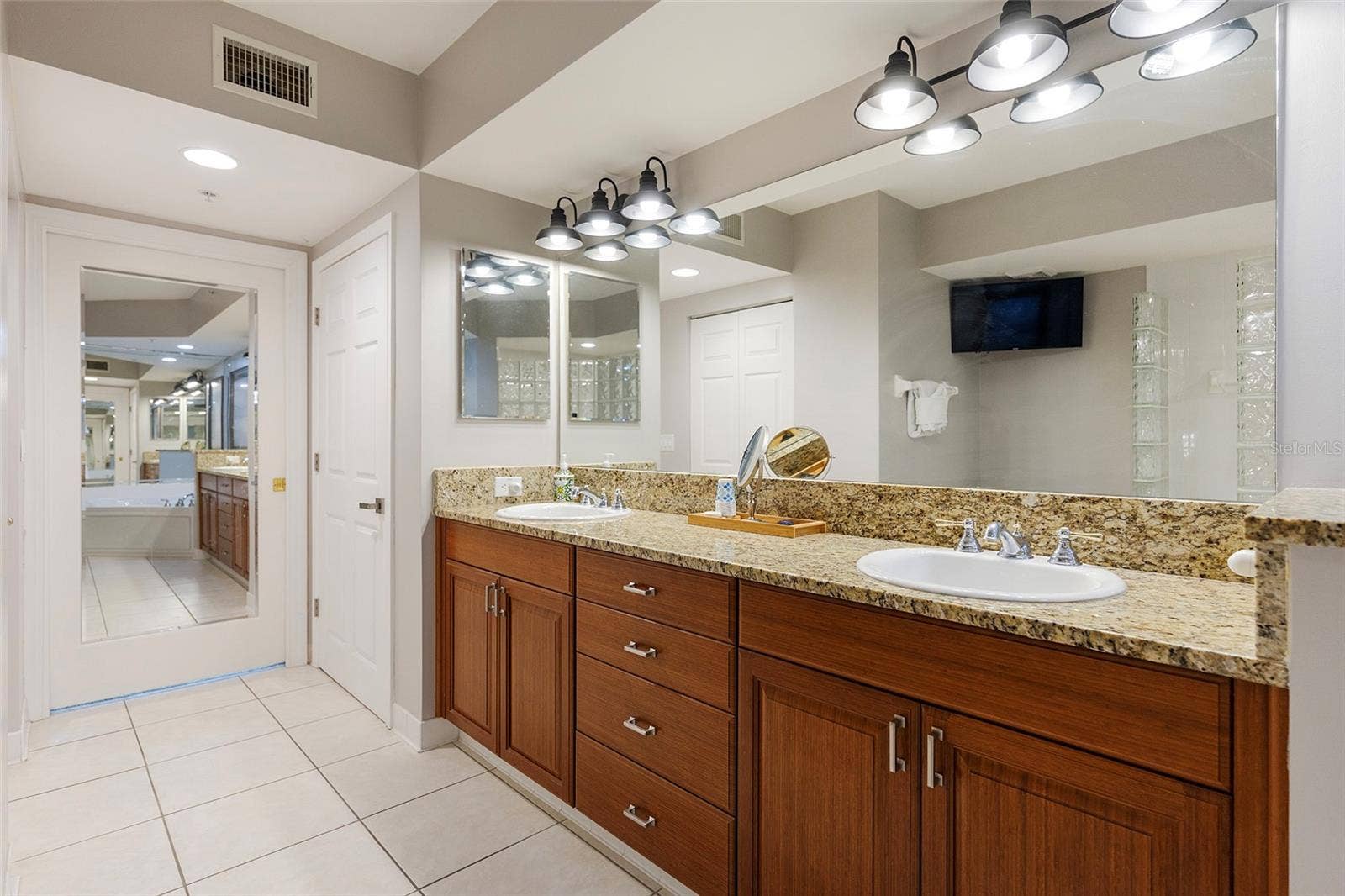 3315 S ATLANTIC AVENUE, #205, Daytona Beach Shores, FL 32118