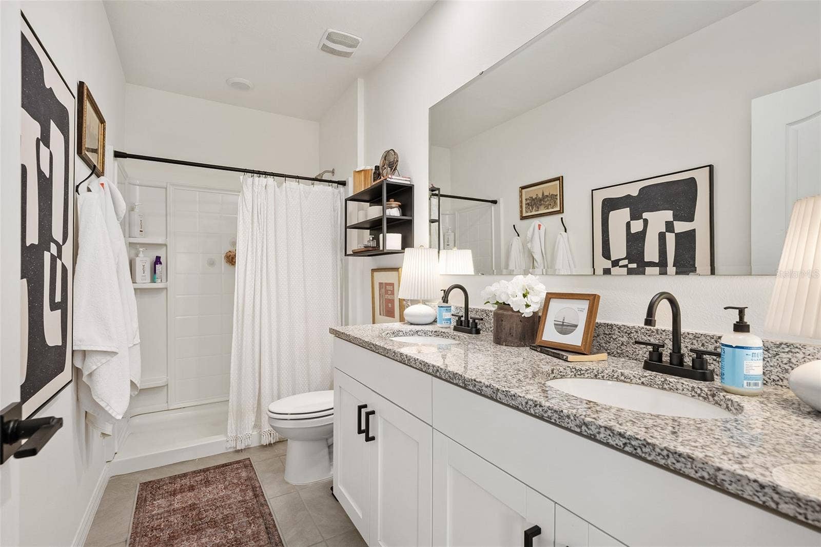166 REENA DRIVE, Daytona Beach, FL 32117 En suite bath, dual sinks