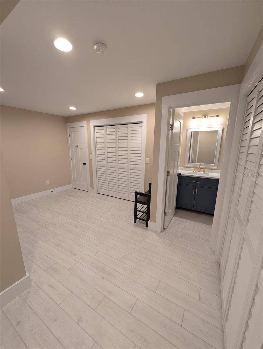 414 JESSAMINE BOULEVARD, Daytona Beach, FL 32118 Main house...1st floor bonus room