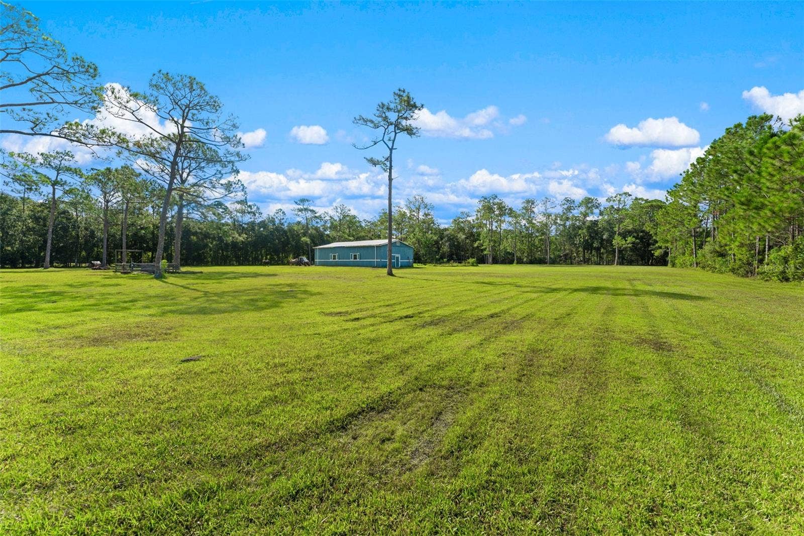 2131 W POINSETTIA DRIVE, Port Orange, FL 32128 2131 W POINSETTIA DRIVE, Port Orange, FL 32128