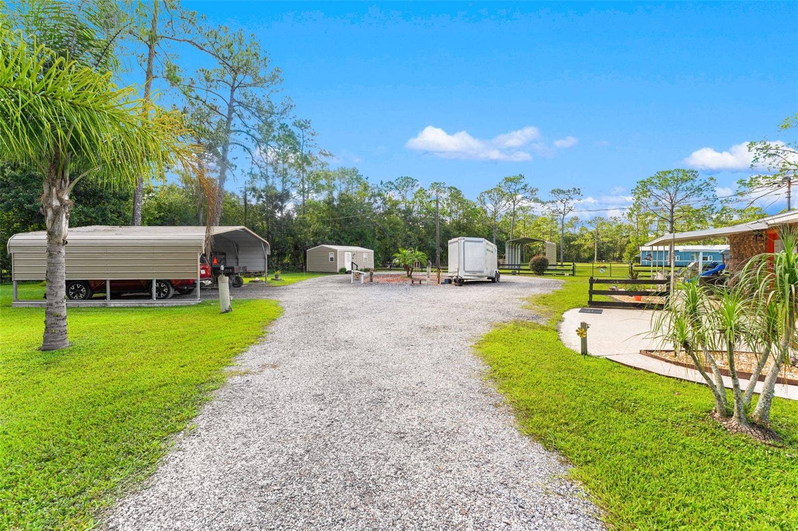 2131 W POINSETTIA DRIVE, Port Orange, FL 32128 2131 W POINSETTIA DRIVE, Port Orange, FL 32128