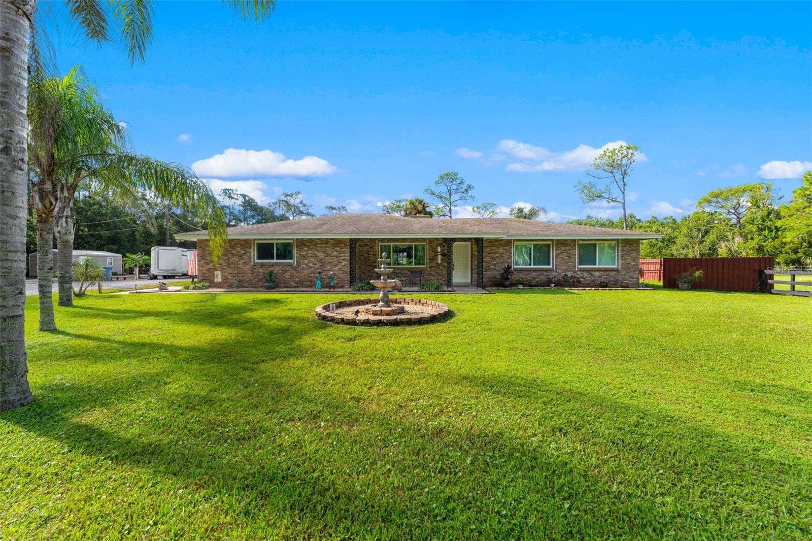 2131 W POINSETTIA DRIVE, Port Orange, FL 32128 2131 W POINSETTIA DRIVE, Port Orange, FL 32128