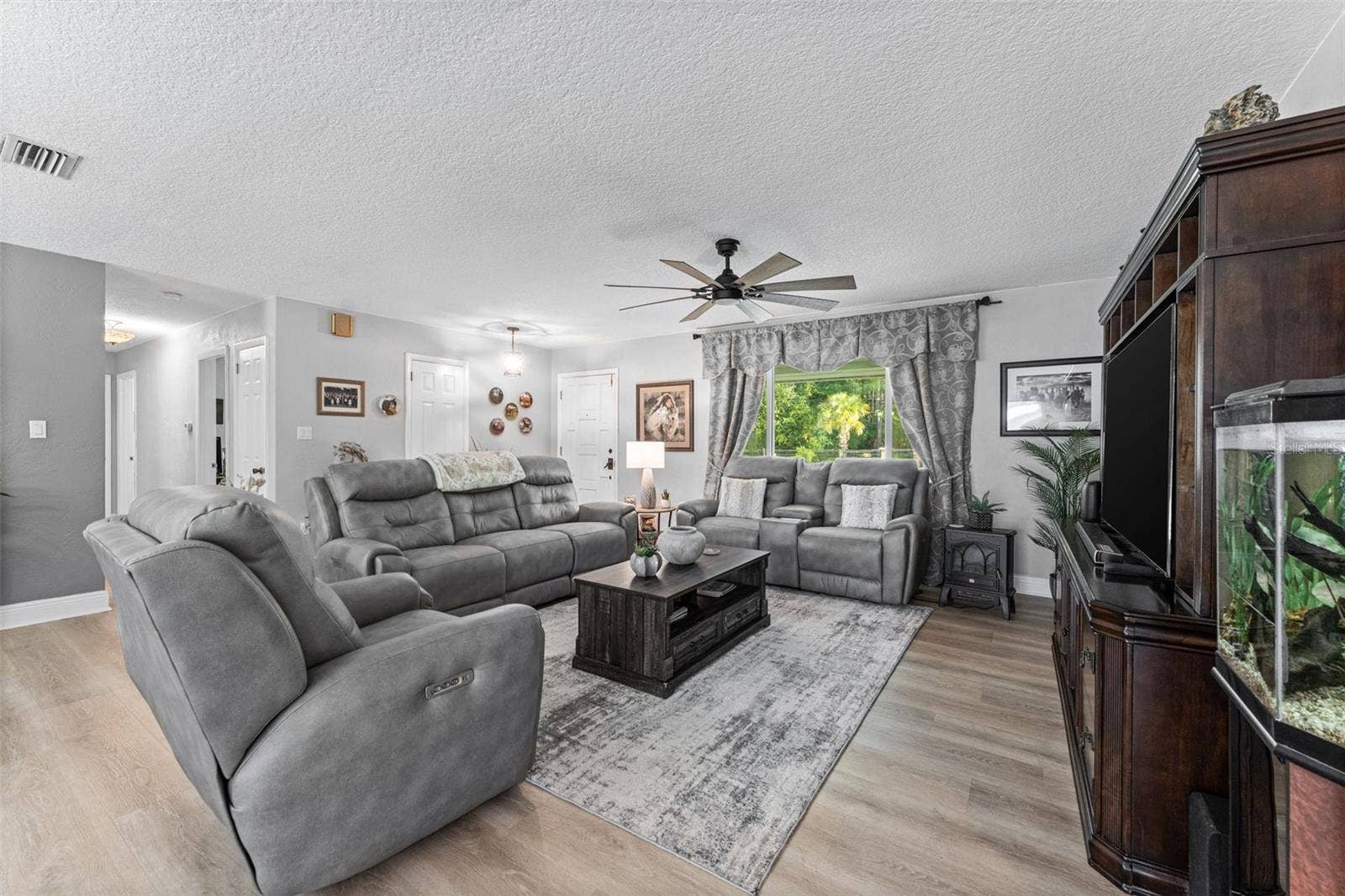2131 W POINSETTIA DRIVE, Port Orange, FL 32128 2131 W POINSETTIA DRIVE, Port Orange, FL 32128