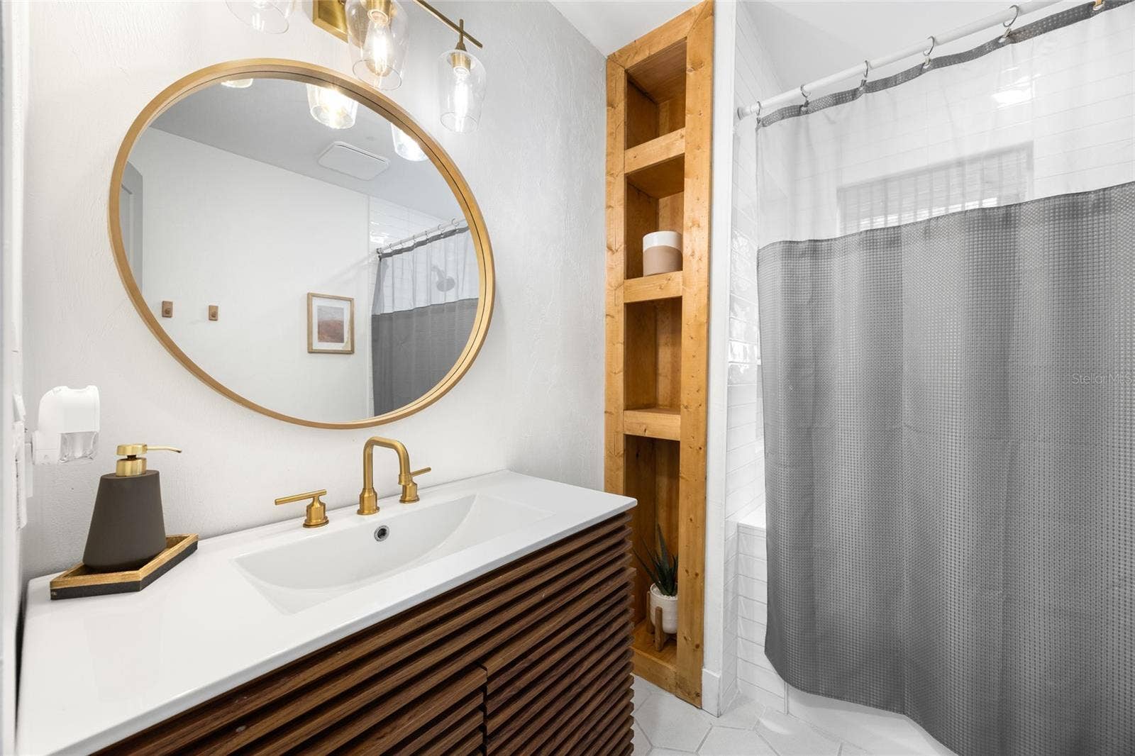 43 CAPISTRANO DRIVE, Ormond Beach, FL 32176 43 CAPISTRANO DRIVE, Ormond Beach, FL 32176
