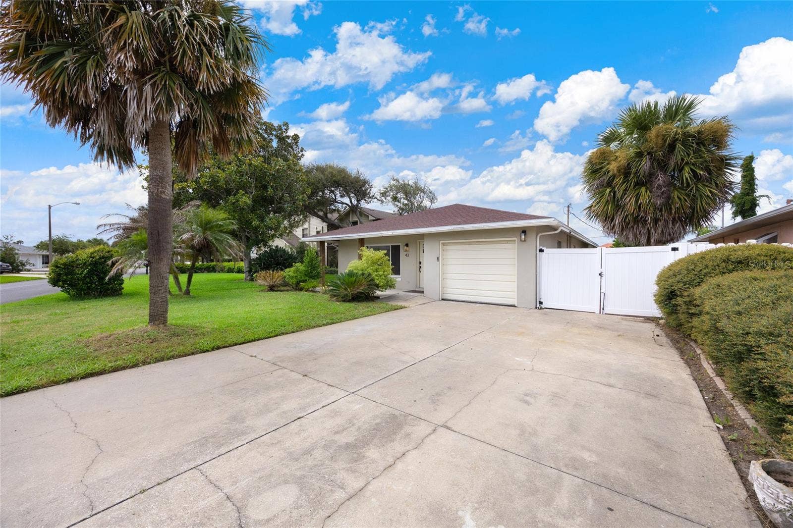 43 CAPISTRANO DRIVE, Ormond Beach, FL 32176 43 CAPISTRANO DRIVE, Ormond Beach, FL 32176