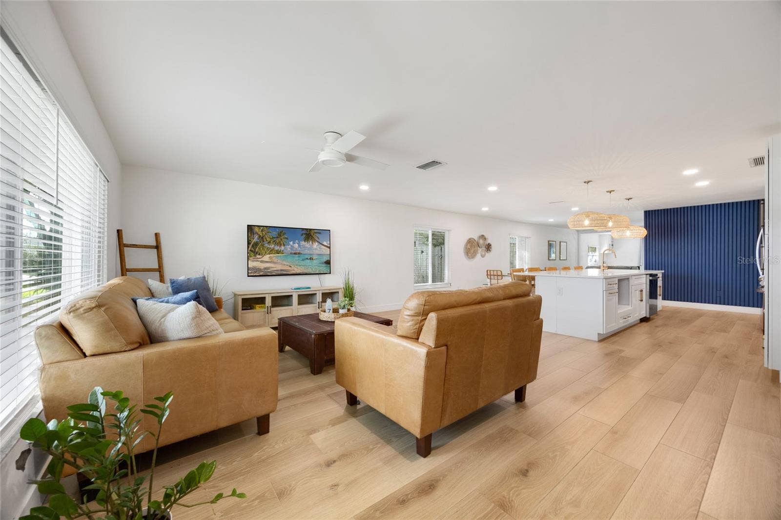 43 CAPISTRANO DRIVE, Ormond Beach, FL 32176 43 CAPISTRANO DRIVE, Ormond Beach, FL 32176