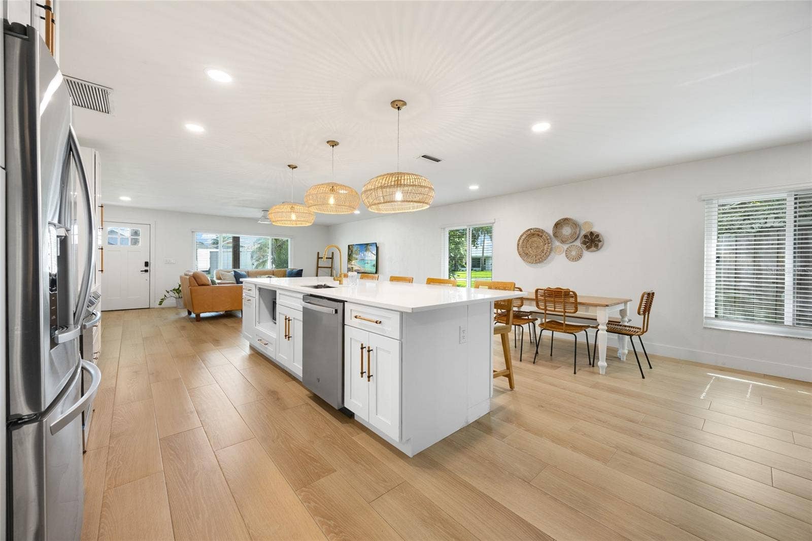 43 CAPISTRANO DRIVE, Ormond Beach, FL 32176 43 CAPISTRANO DRIVE, Ormond Beach, FL 32176