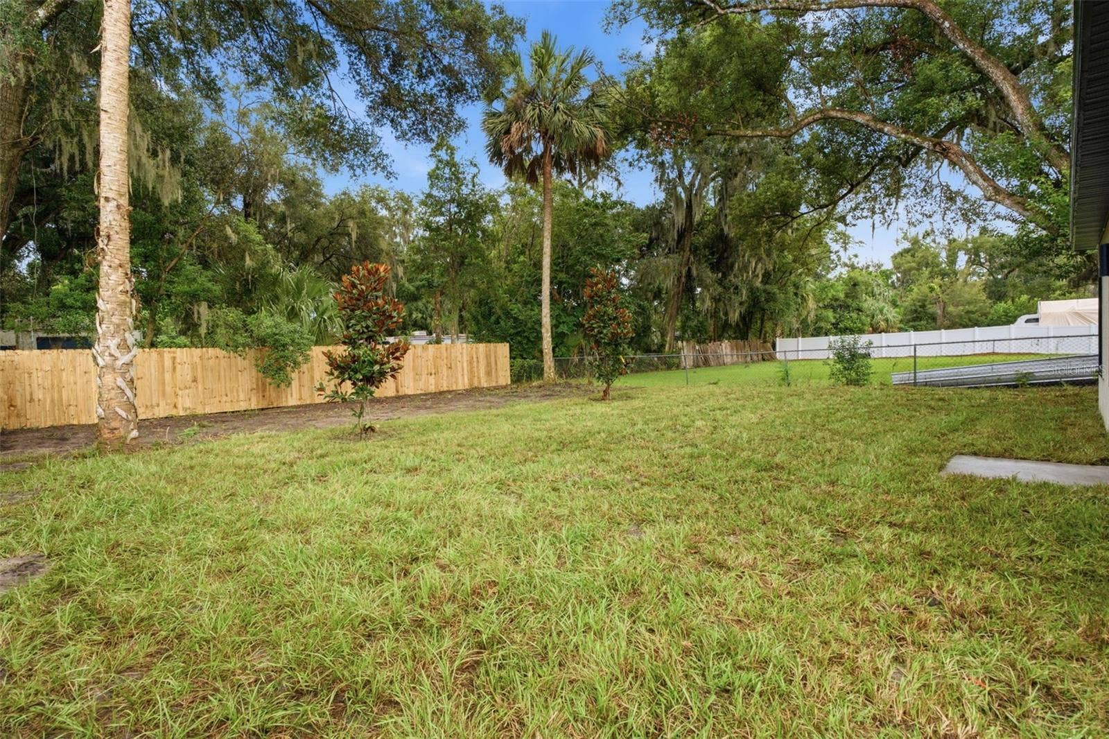 1111 S ADELLE AVENUE, Deland, FL 32720