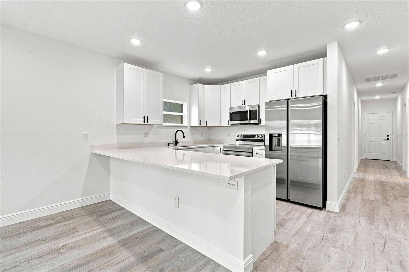 1111 S ADELLE AVENUE, Deland, FL 32720