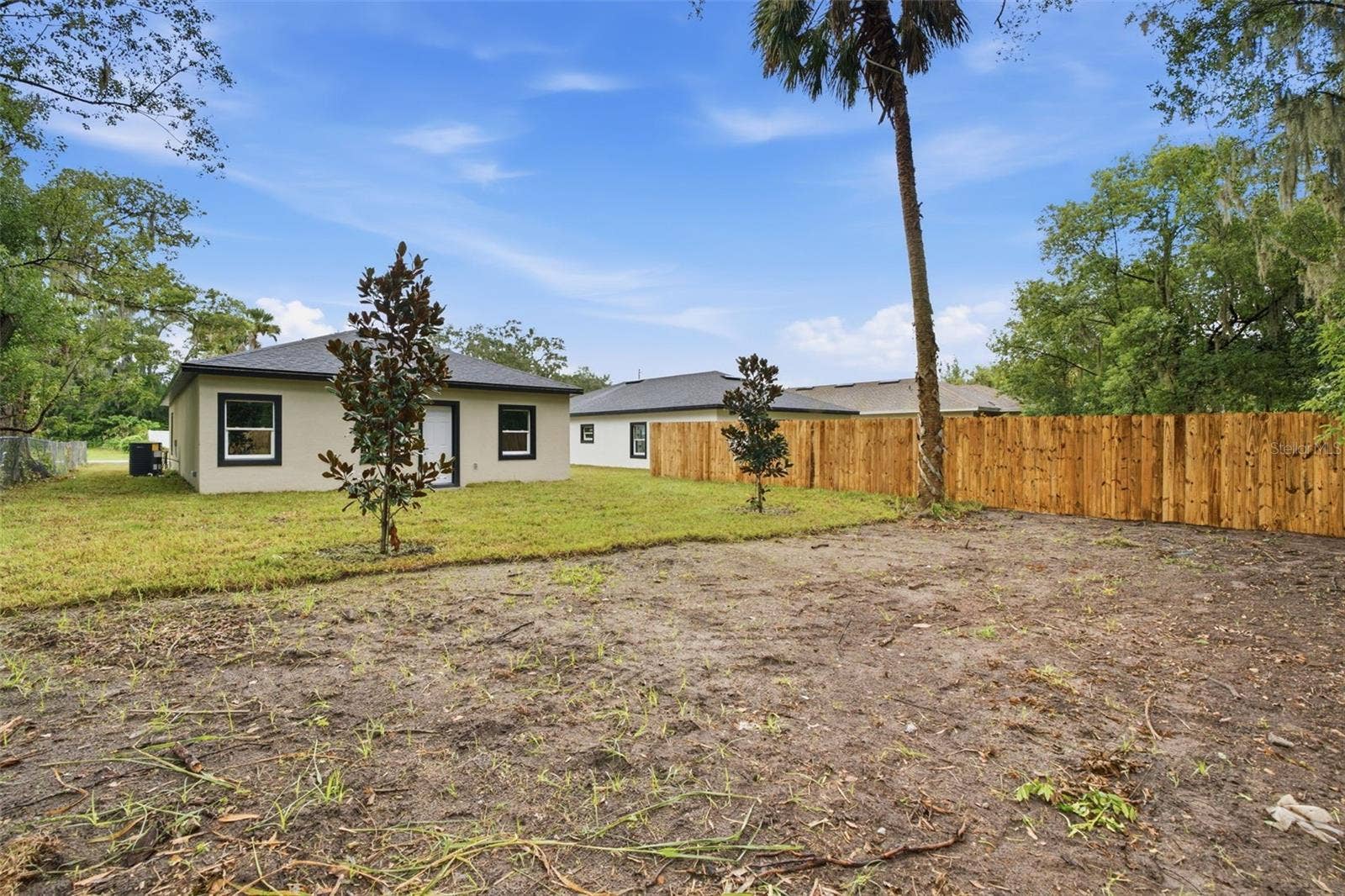 1111 S ADELLE AVENUE, Deland, FL 32720