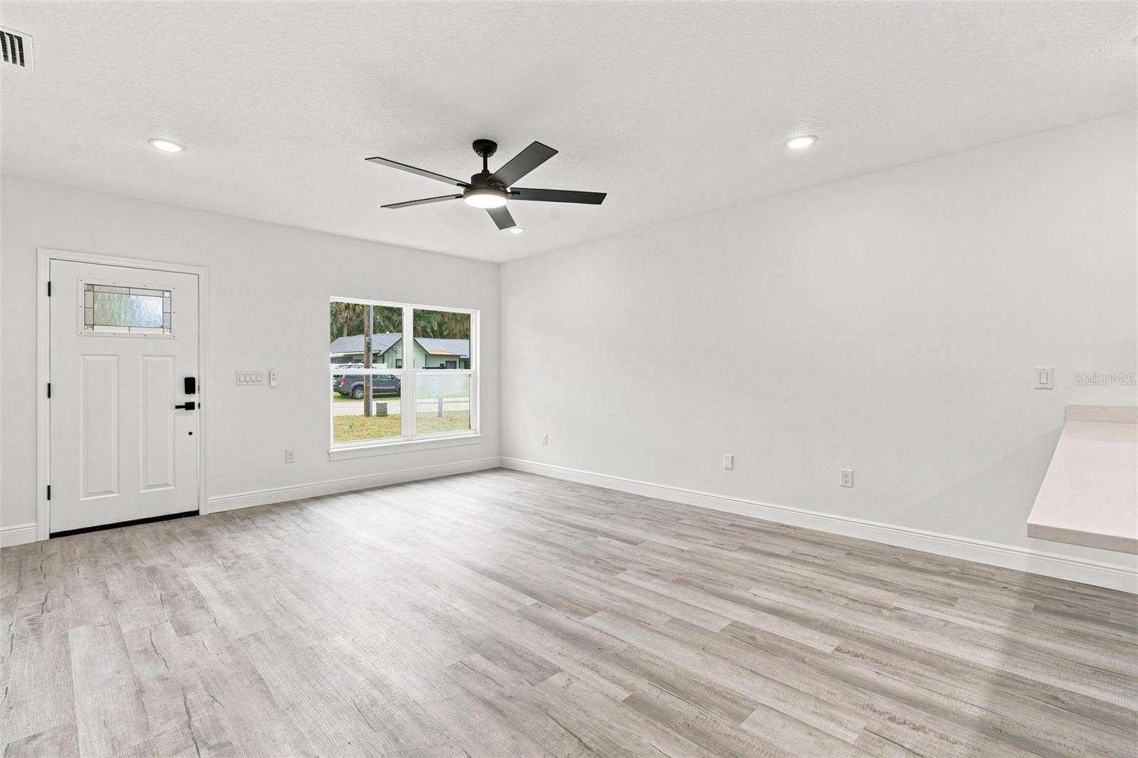 1111 S ADELLE AVENUE, Deland, FL 32720