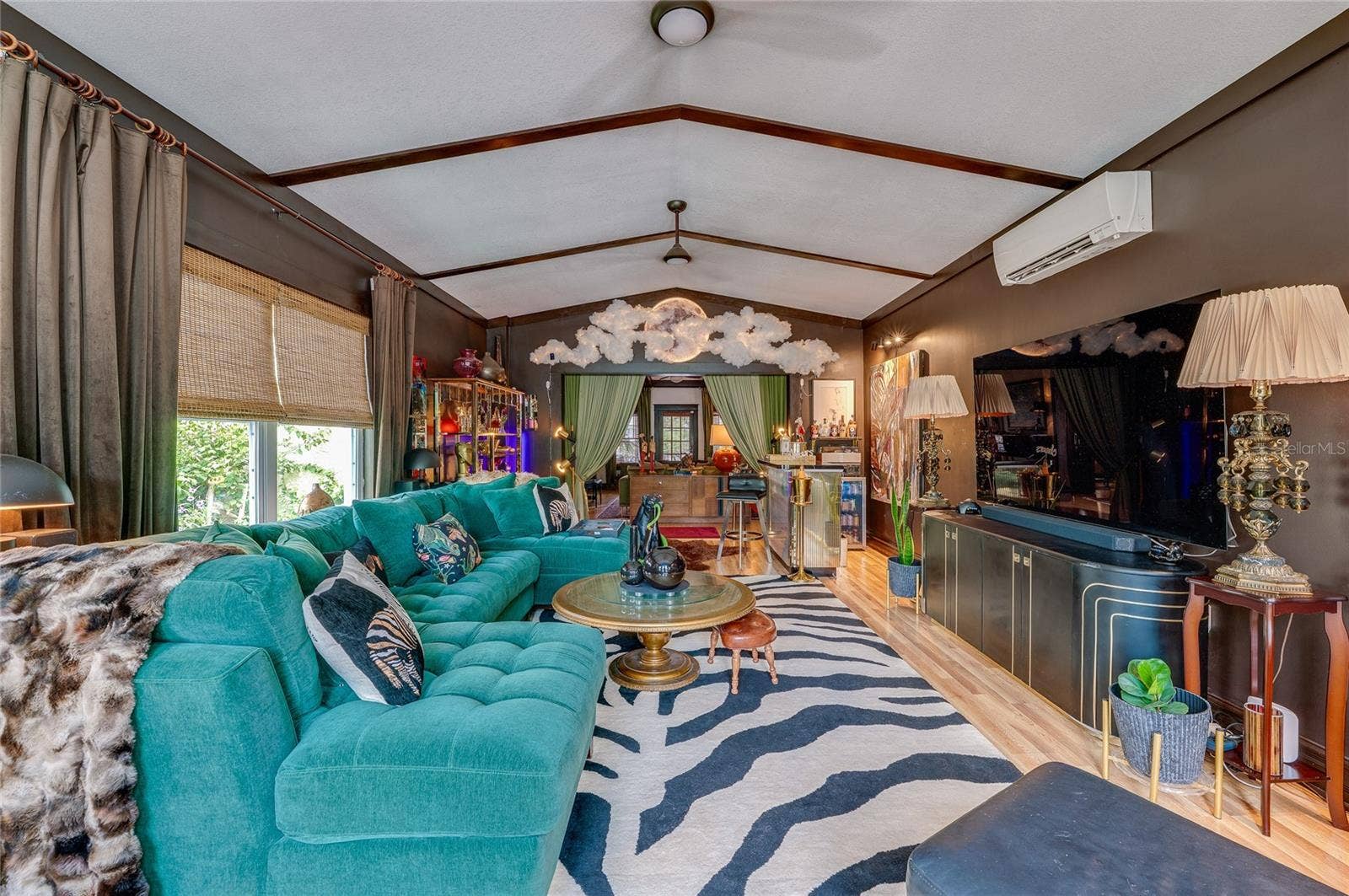 417 N GRANDVIEW AVENUE, Daytona Beach, FL 32118 Family room