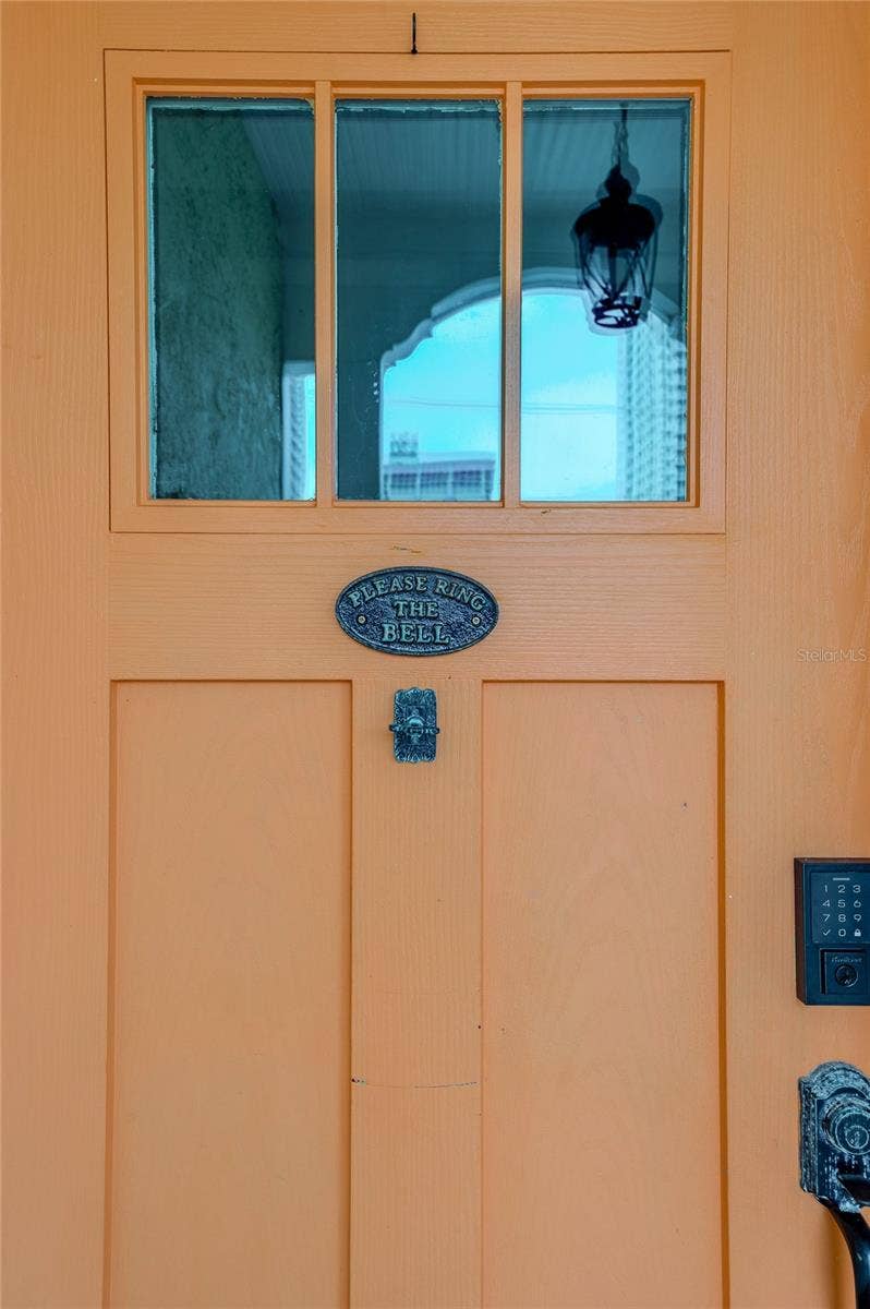 417 N GRANDVIEW AVENUE, Daytona Beach, FL 32118 Ring the century old door bell.
