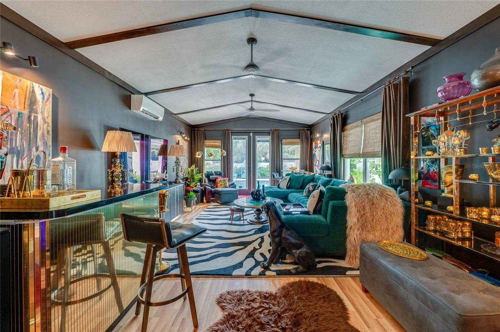 417 N GRANDVIEW AVENUE, Daytona Beach, FL 32118 Family room