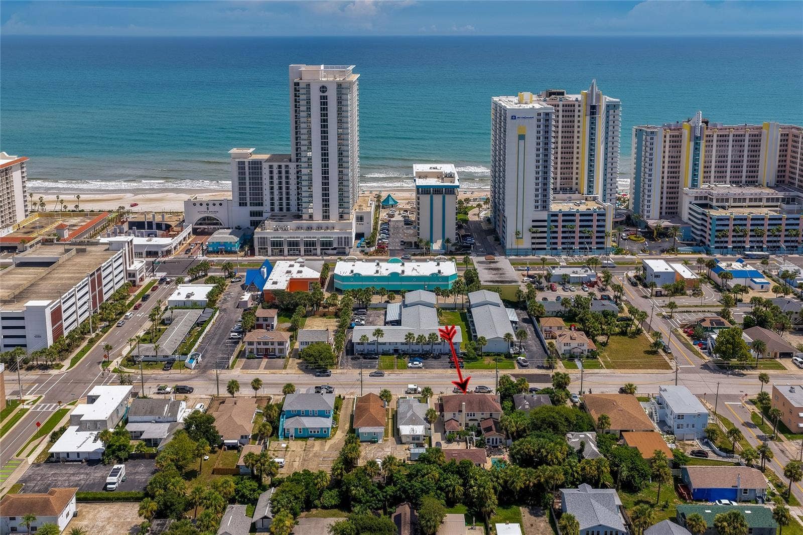417 N GRANDVIEW AVENUE, Daytona Beach, FL 32118 So close to the World's Most Famous Beach
