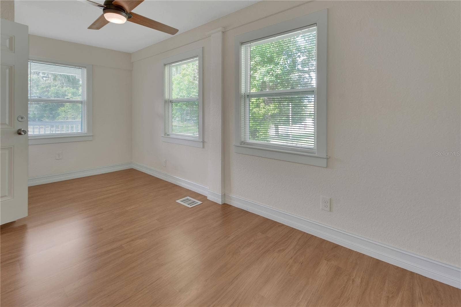 903 E NEW YORK AVENUE, Deland, FL 32724 DOWNSTAIRS BEDROOM