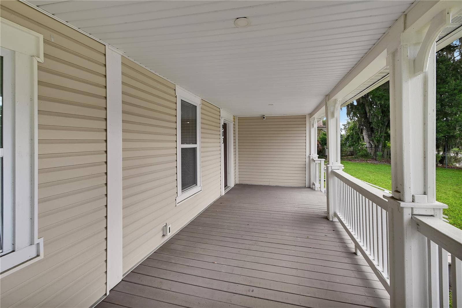 903 E NEW YORK AVENUE, Deland, FL 32724 SIDE PORCH