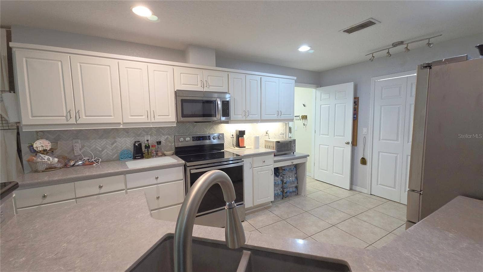 1880 WHIPPOORWILL LANE, Deland, FL 32720 1880 WHIPPOORWILL LANE, Deland, FL 32720