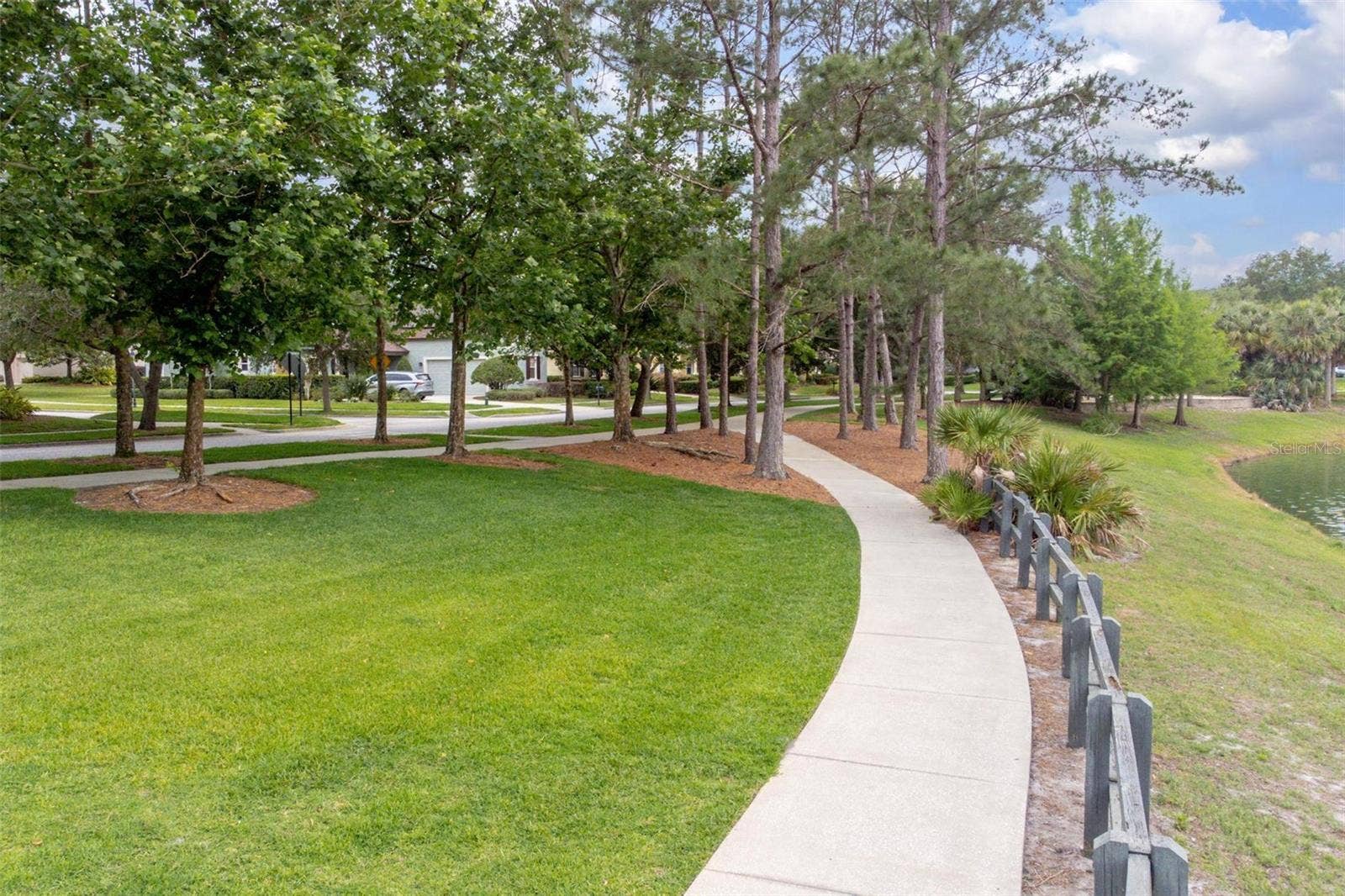 114 IVYDALE MANOR DRIVE, Deland, FL 32724