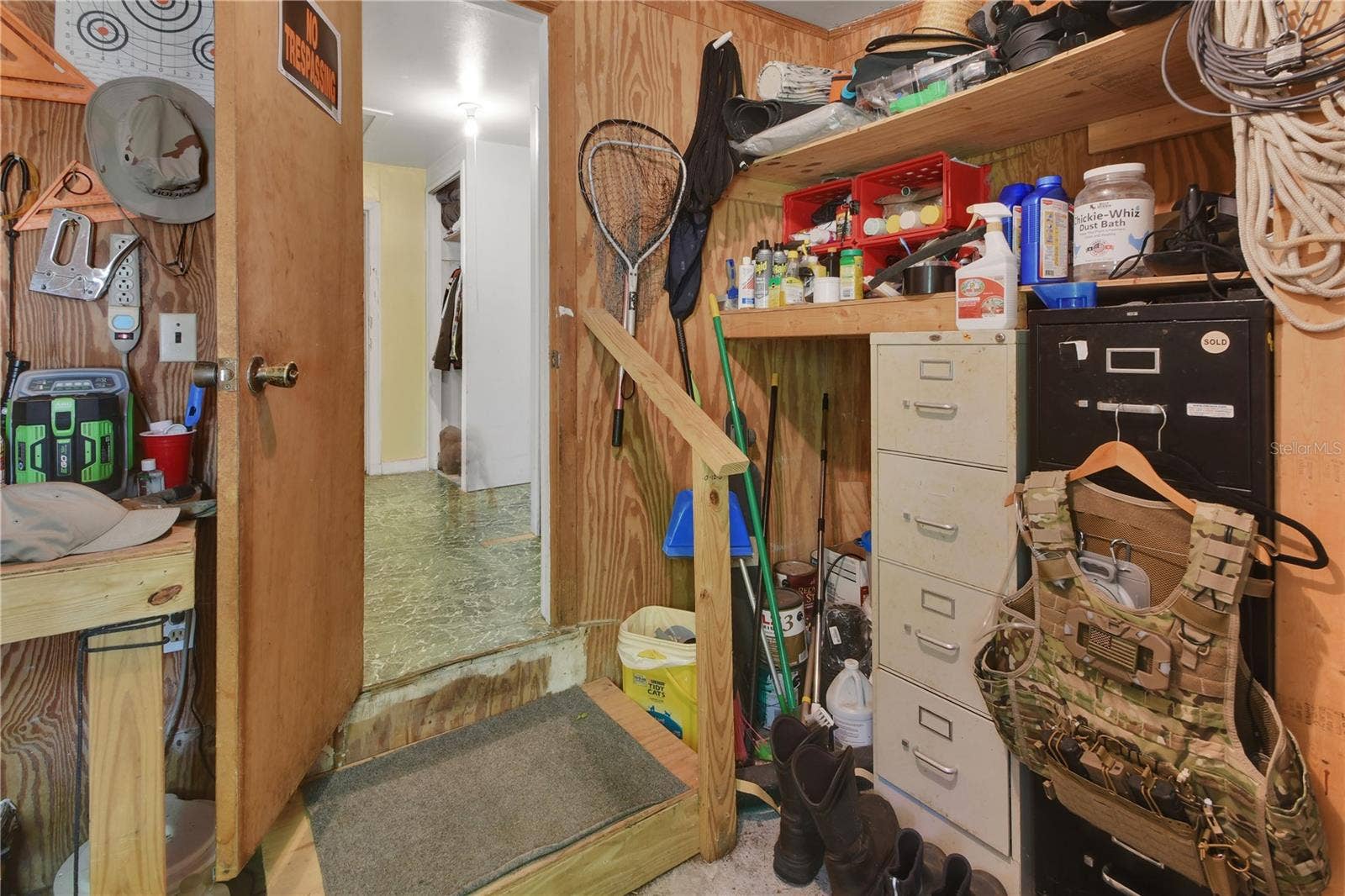 18931 E ALTOONA ROAD, Altoona, FL 32702 Laundry area