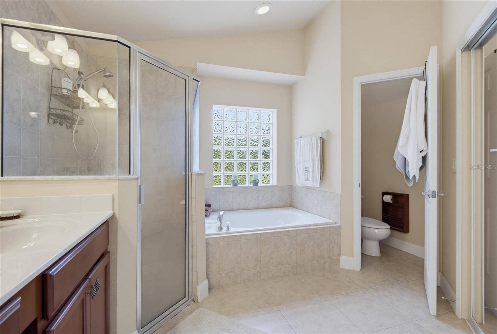 16 WESTLAND RUN, Ormond Beach, FL 32174 16 WESTLAND RUN, Ormond Beach, FL 32174
