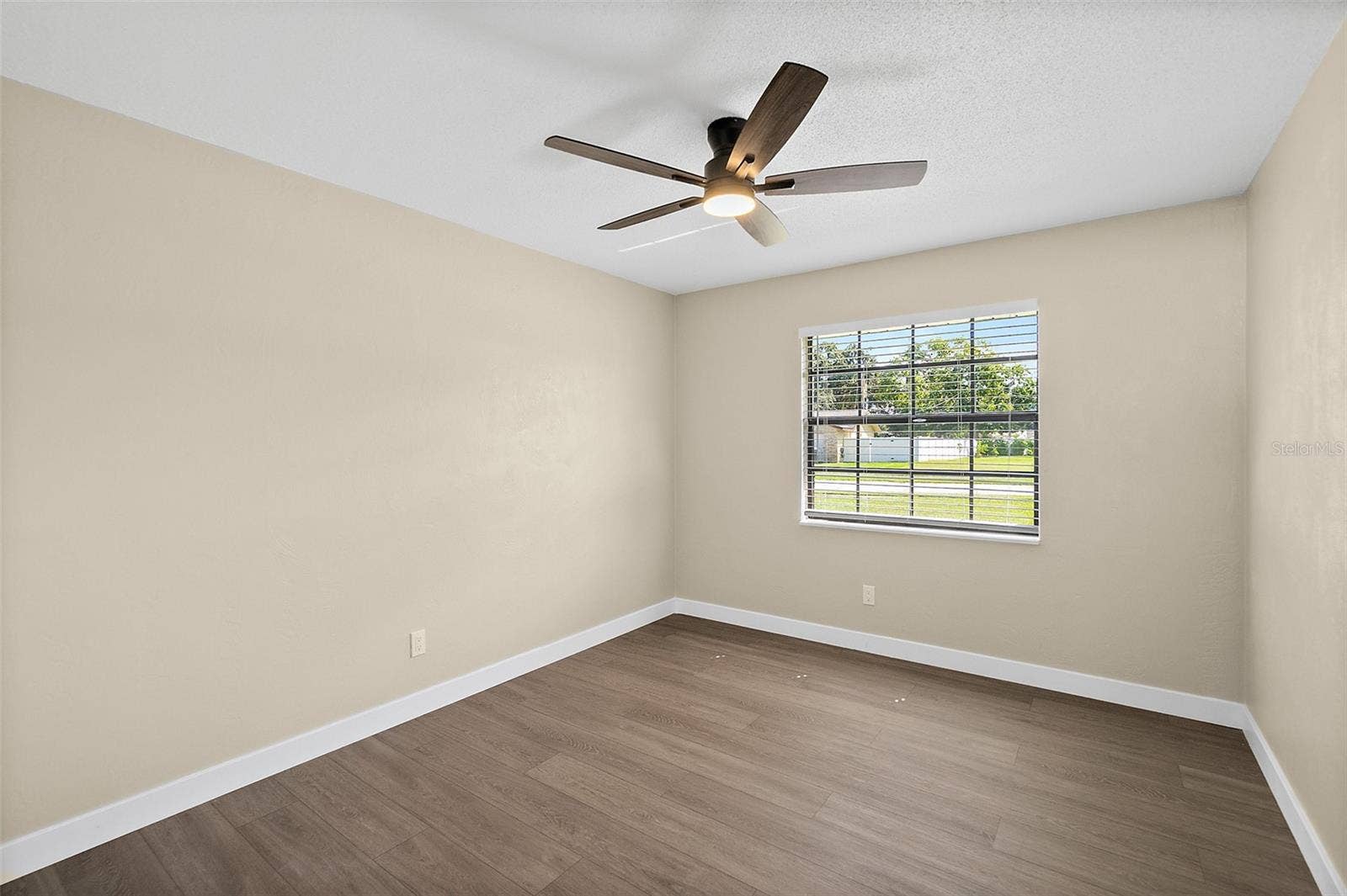 977 WHIPORWILL DRIVE, Port Orange, FL 32127 977 WHIPORWILL DRIVE, Port Orange, FL 32127