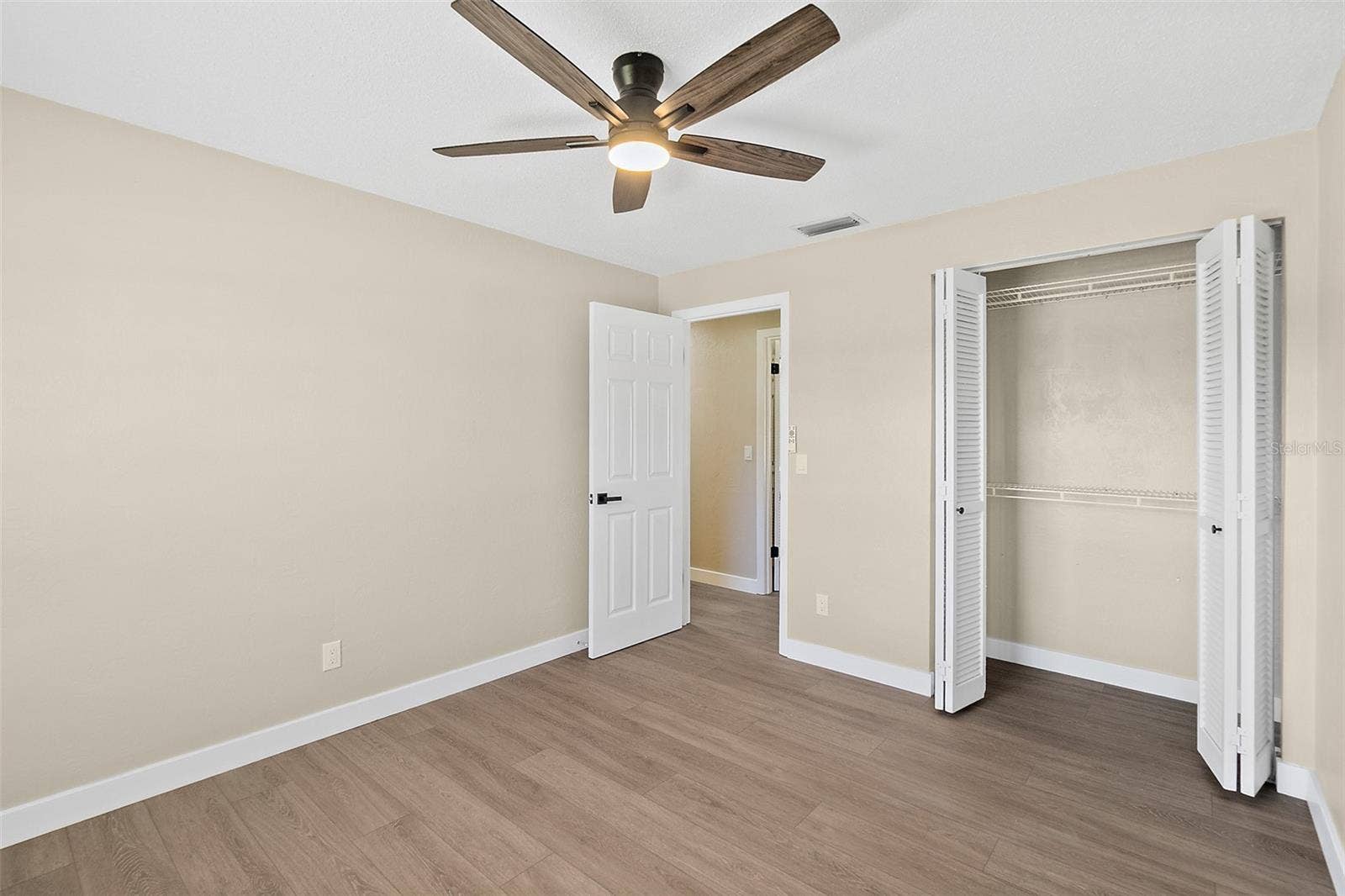 977 WHIPORWILL DRIVE, Port Orange, FL 32127 977 WHIPORWILL DRIVE, Port Orange, FL 32127