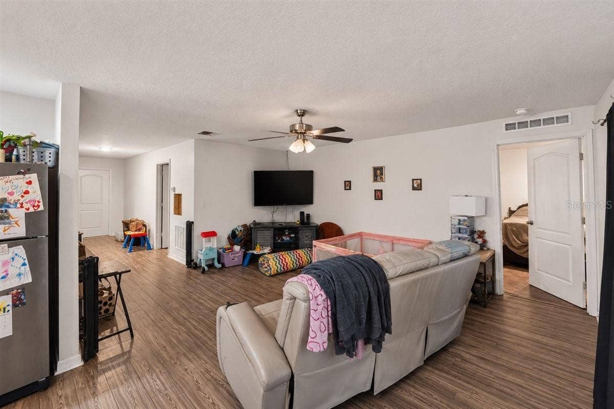 1200 9TH AVENUE, Deland, FL 32724 1200 9TH AVENUE, Deland, FL 32724