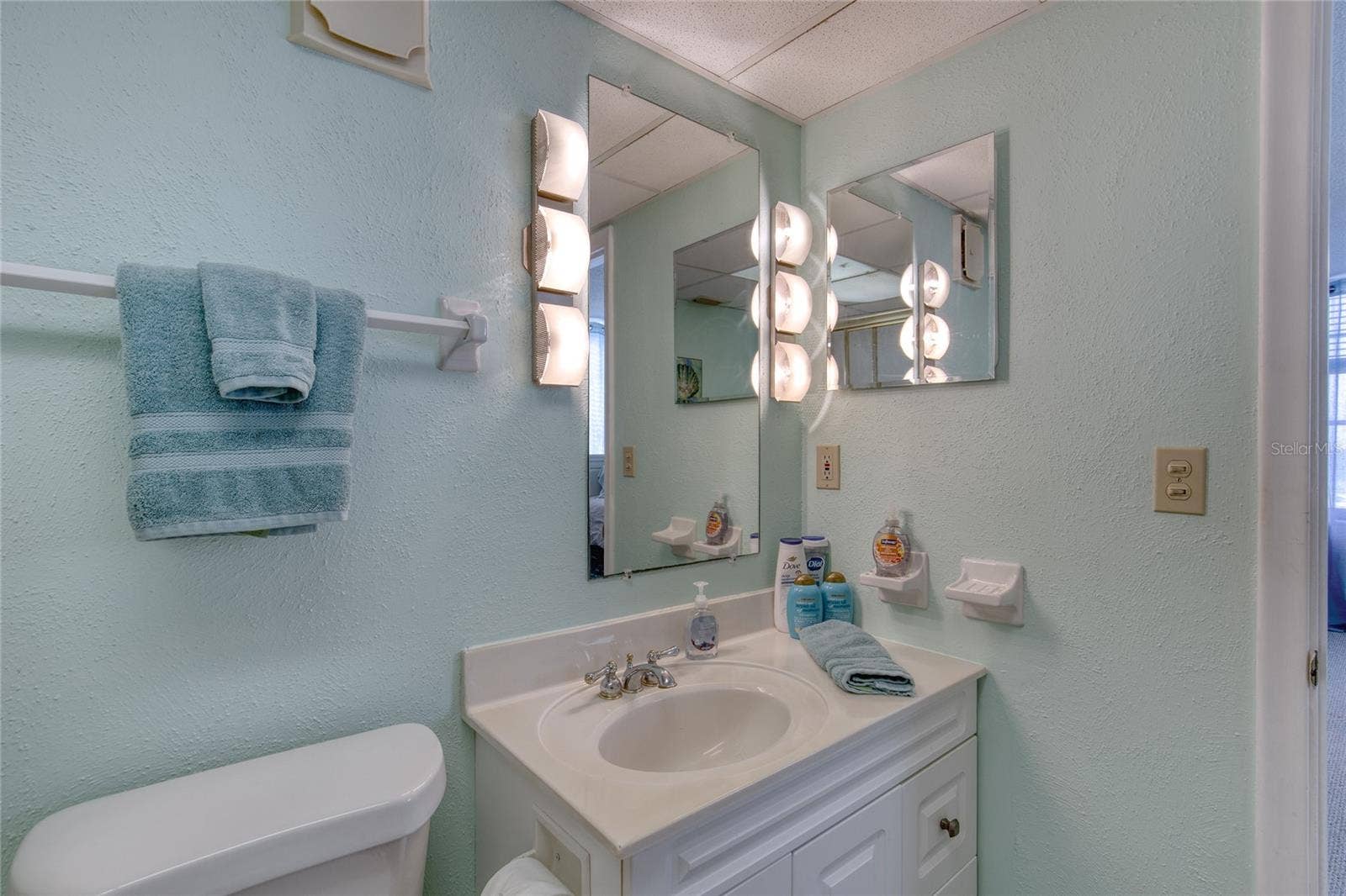 915 OCEAN SHORE BOULEVARD, #2010, Ormond Beach, FL 32176 915 OCEAN SHORE BOULEVARD, #2010, Ormond Beach, FL 32176