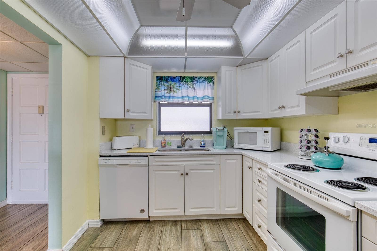 915 OCEAN SHORE BOULEVARD, #2010, Ormond Beach, FL 32176 915 OCEAN SHORE BOULEVARD, #2010, Ormond Beach, FL 32176