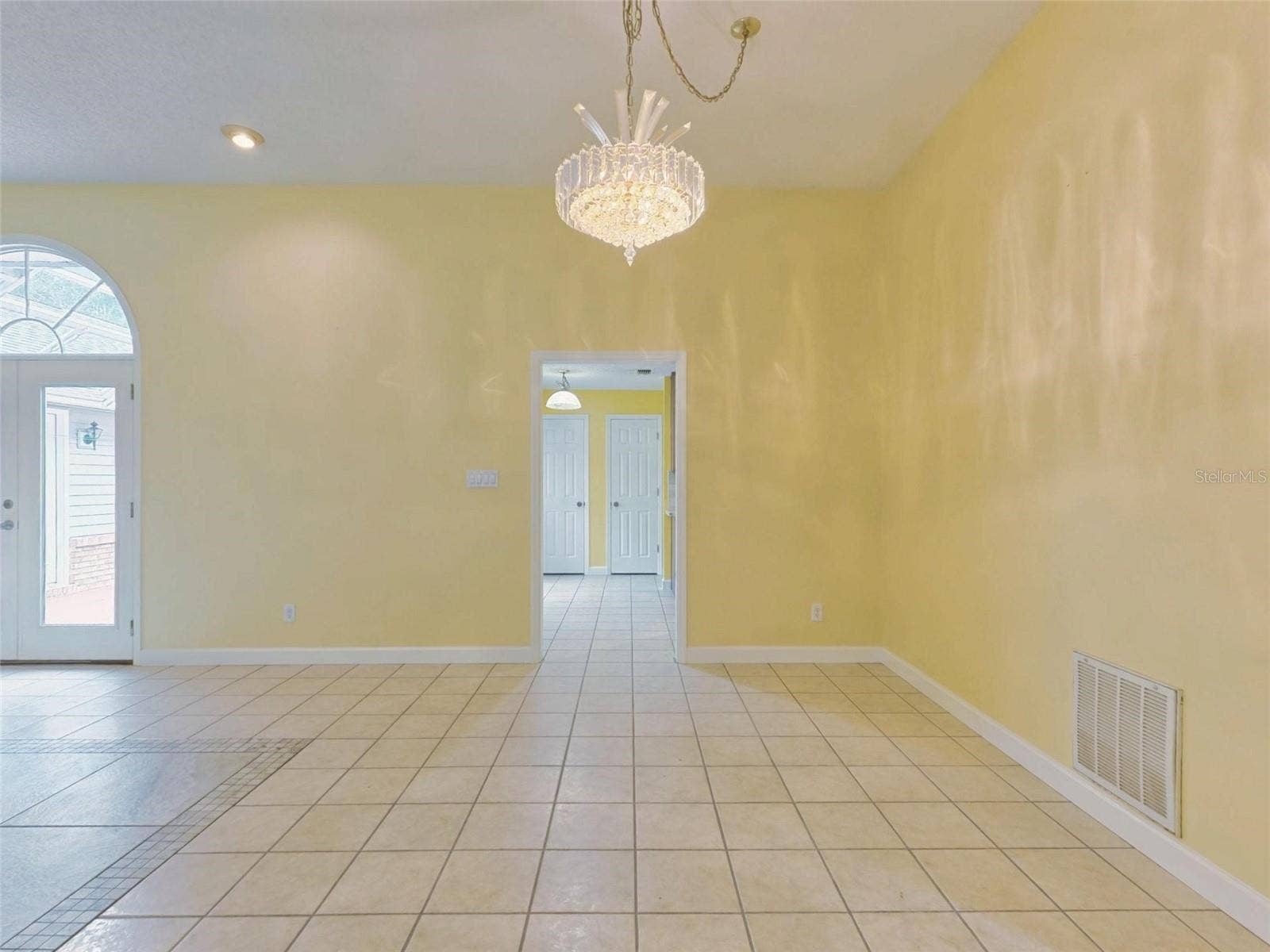 2490 S GLEN EAGLES DRIVE, Deland, FL 32724 2490 S GLEN EAGLES DRIVE, Deland, FL 32724