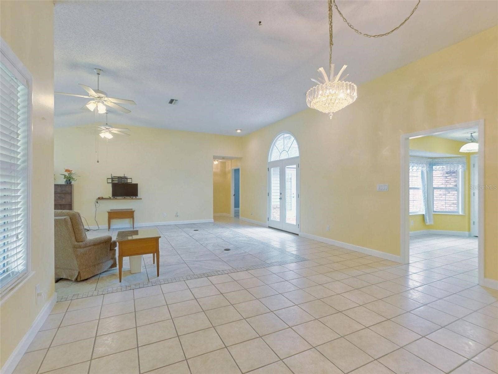 2490 S GLEN EAGLES DRIVE, Deland, FL 32724 2490 S GLEN EAGLES DRIVE, Deland, FL 32724