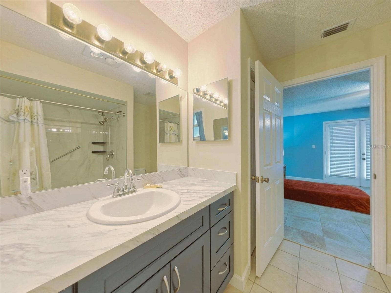 2490 S GLEN EAGLES DRIVE, Deland, FL 32724 2490 S GLEN EAGLES DRIVE, Deland, FL 32724