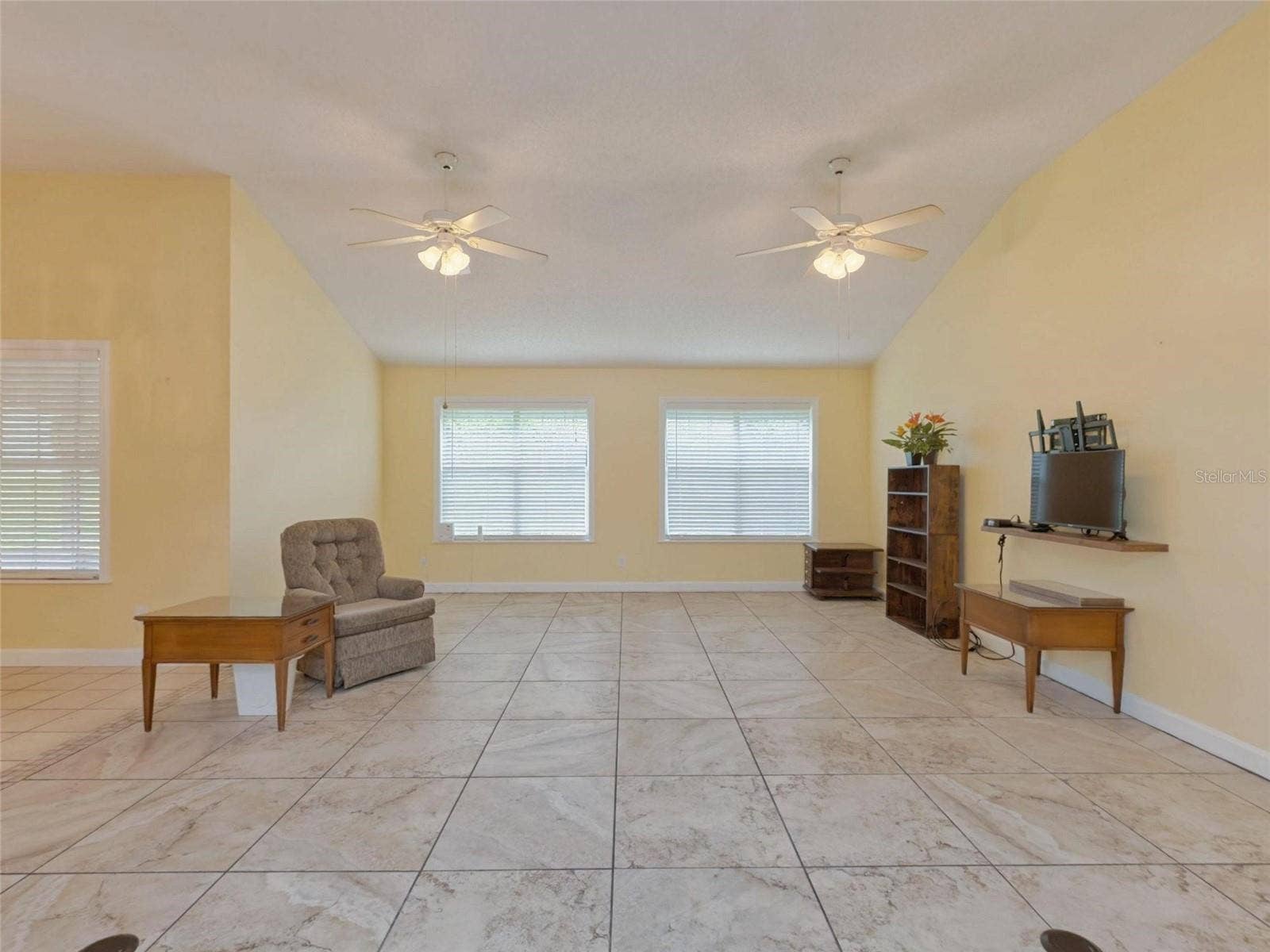 2490 S GLEN EAGLES DRIVE, Deland, FL 32724 large living room /dining combo
