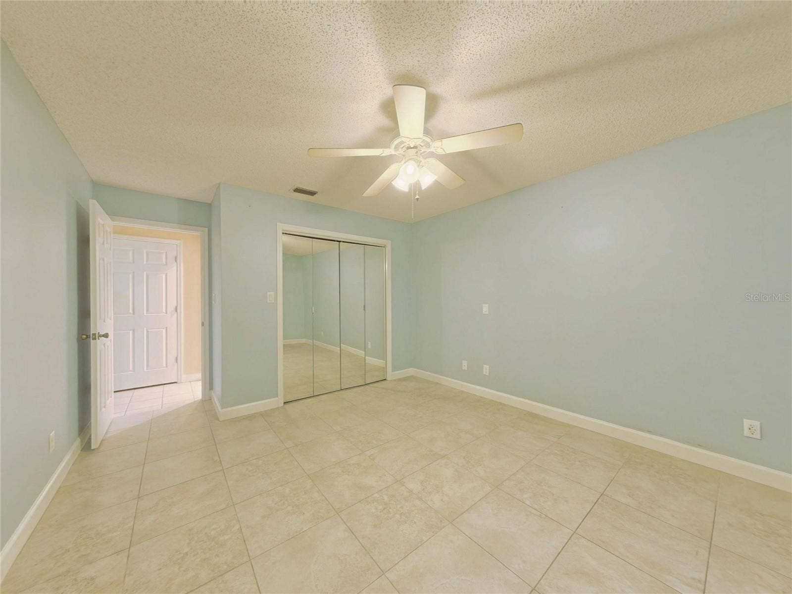 2490 S GLEN EAGLES DRIVE, Deland, FL 32724 2490 S GLEN EAGLES DRIVE, Deland, FL 32724