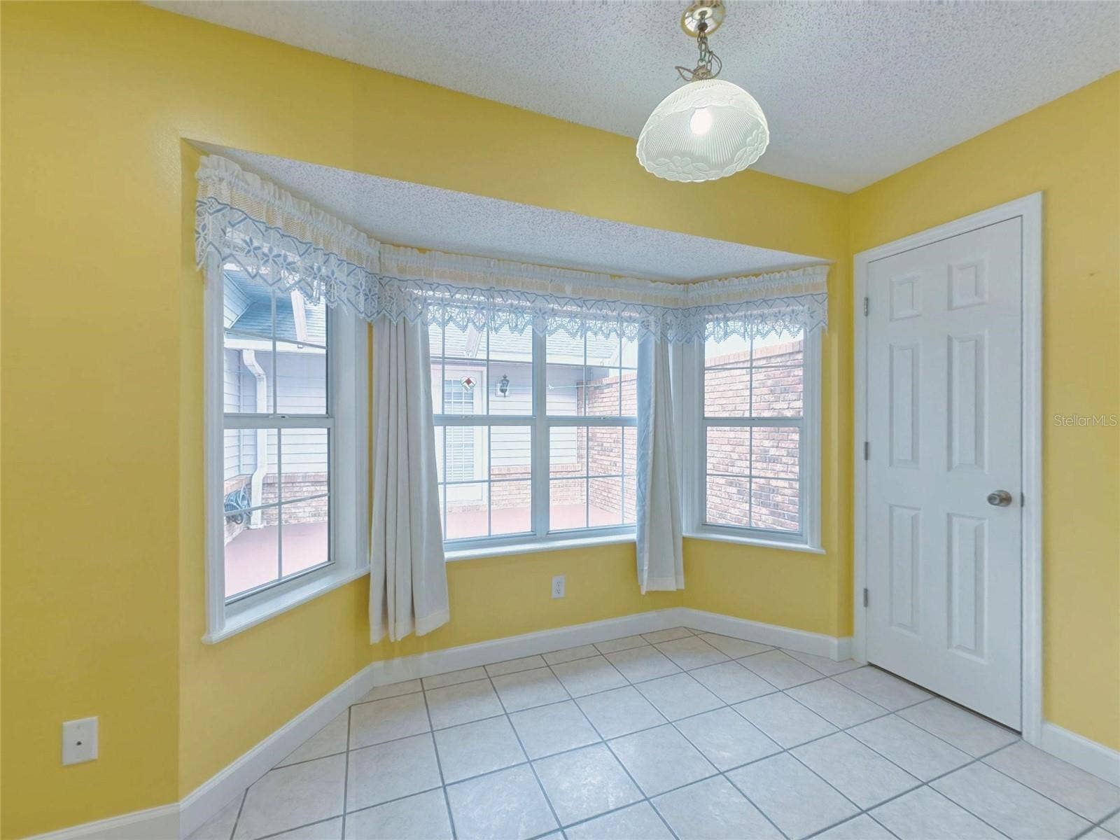 2490 S GLEN EAGLES DRIVE, Deland, FL 32724 pantry closet