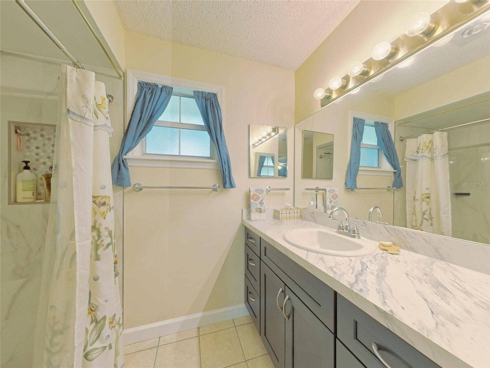 2490 S GLEN EAGLES DRIVE, Deland, FL 32724 ensuite primary bath with walk in shower