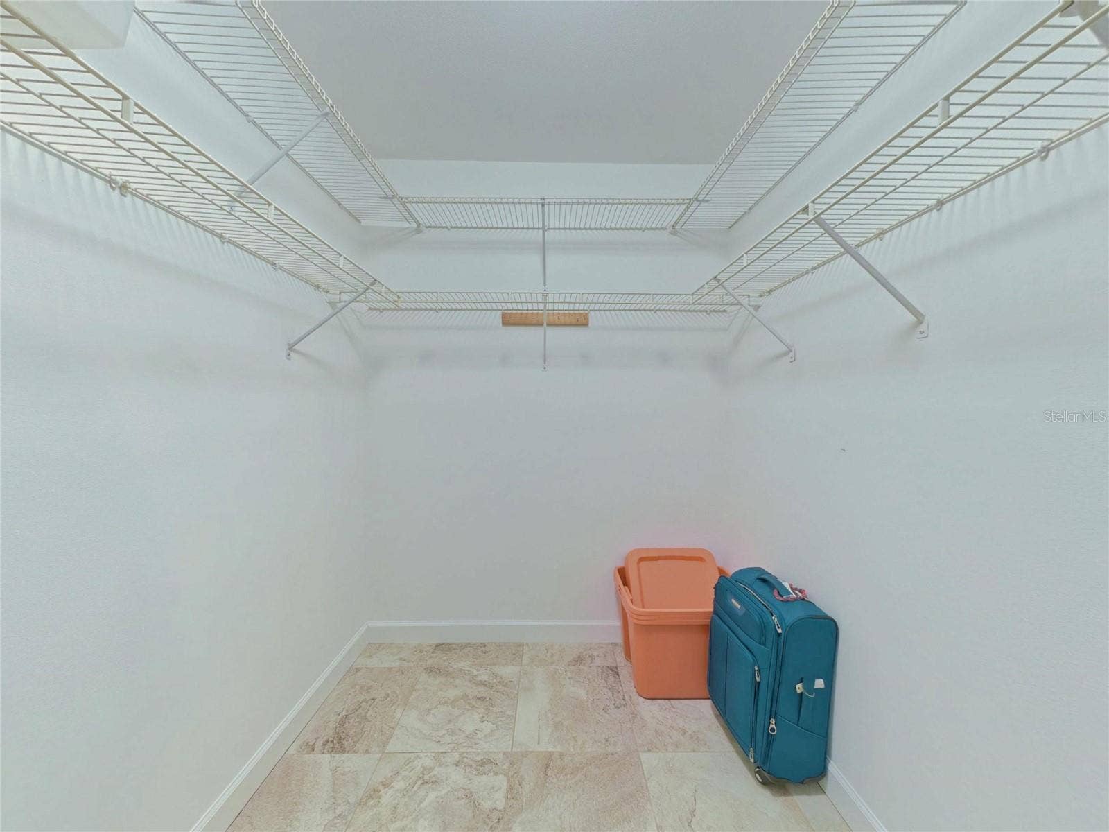 2490 S GLEN EAGLES DRIVE, Deland, FL 32724 large walk in closet