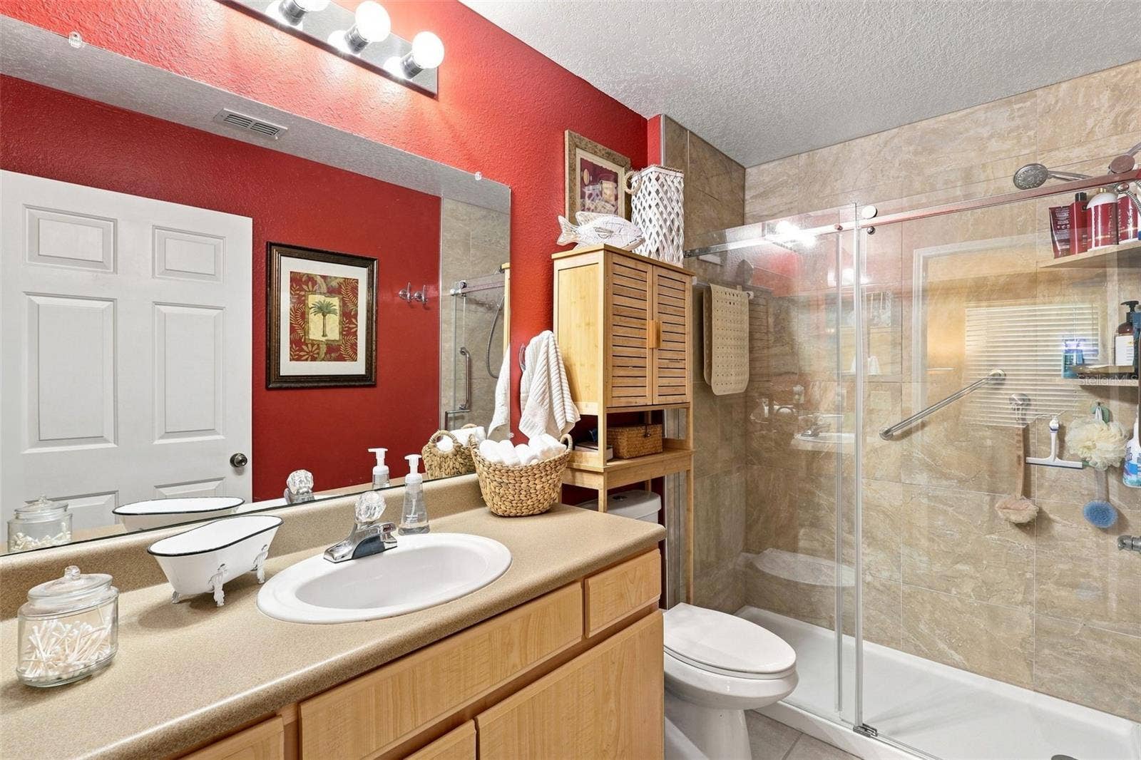 940 VILLAGE TRAIL, #3-104, Port Orange, FL 32127 940 VILLAGE TRAIL, #3-104, Port Orange, FL 32127