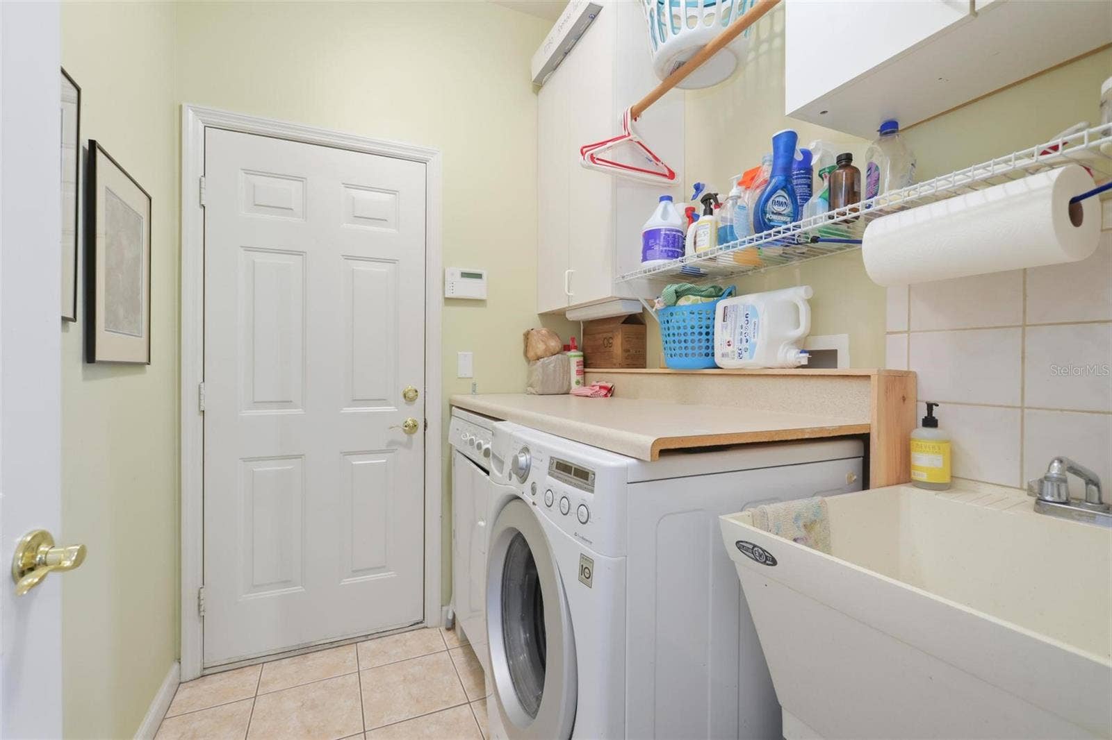 114 OVERTON GARDENS LANE, Deland, FL 32724
